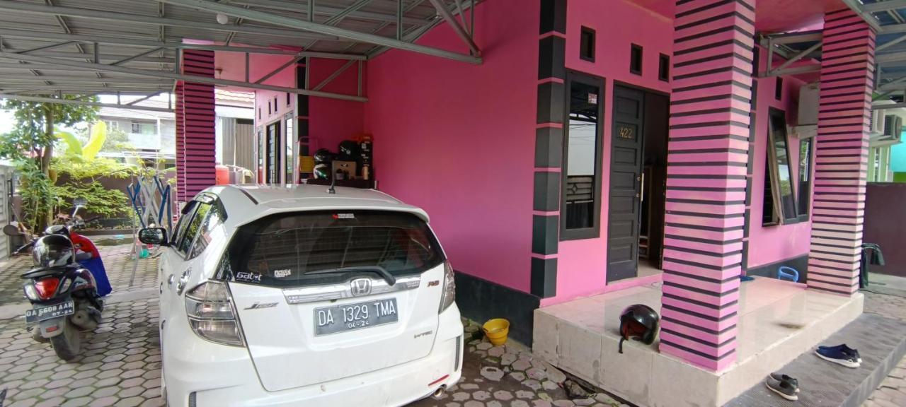 Hotel Spot On 92466 Adam Kost Syariahnearwisata Jembatan Barito Banjarmasin  Exterior foto